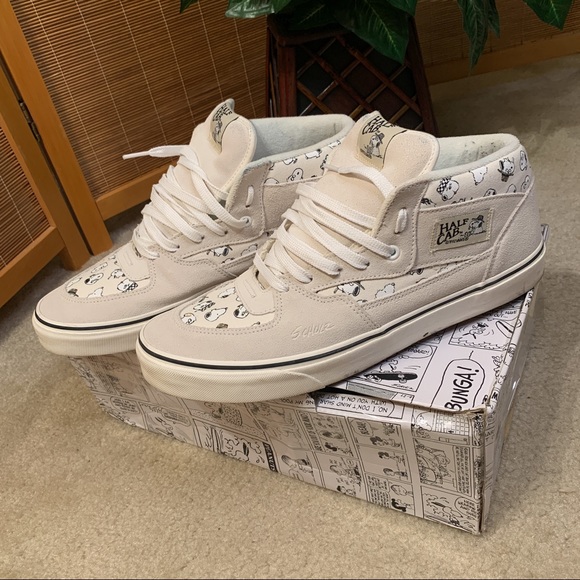 vans snoopy half cab